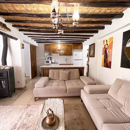 Apartment Karmi C4 Flat With Jacuzzi By Holidaykeys *