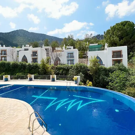 Appartement Karmi C4 Flat With Jacuzzi By Holidaykeys
